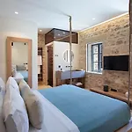 Riglia Residence
