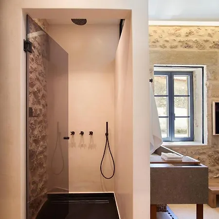 Riglia Residence
